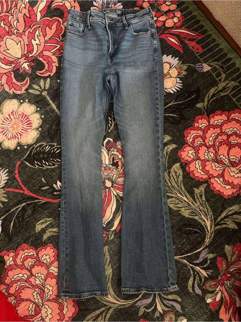 Old Navy Extra High Rise Flare Jeans Size 8 Tall Medium Wash